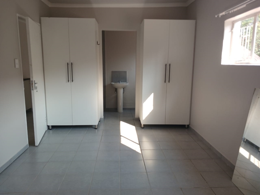 To Let 1 Bedroom Property for Rent in La Hoff North West